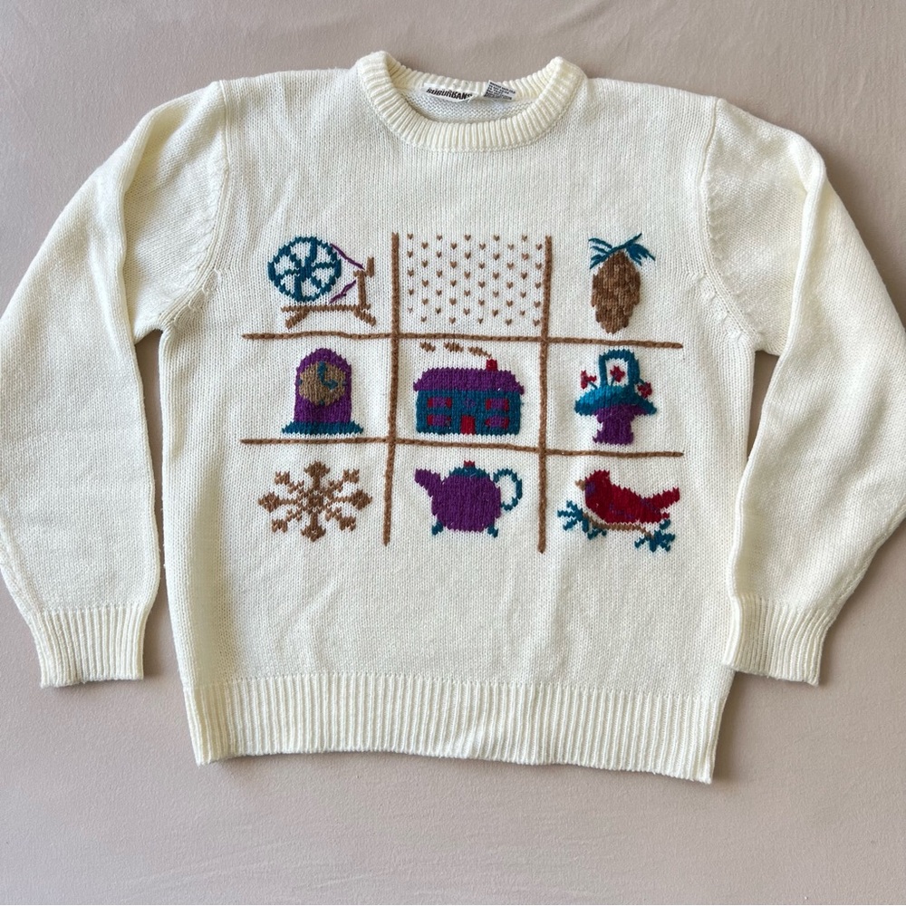 White vintage 90s Cottagecore sweater